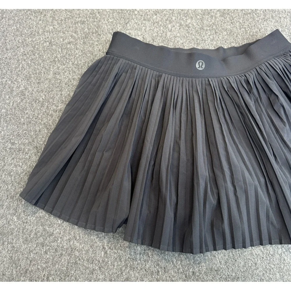 Lululemon Varsity High-Rise Pleated Tennis Skirt Shorts Pocket Skort Black 10 - Picture 9 of 16